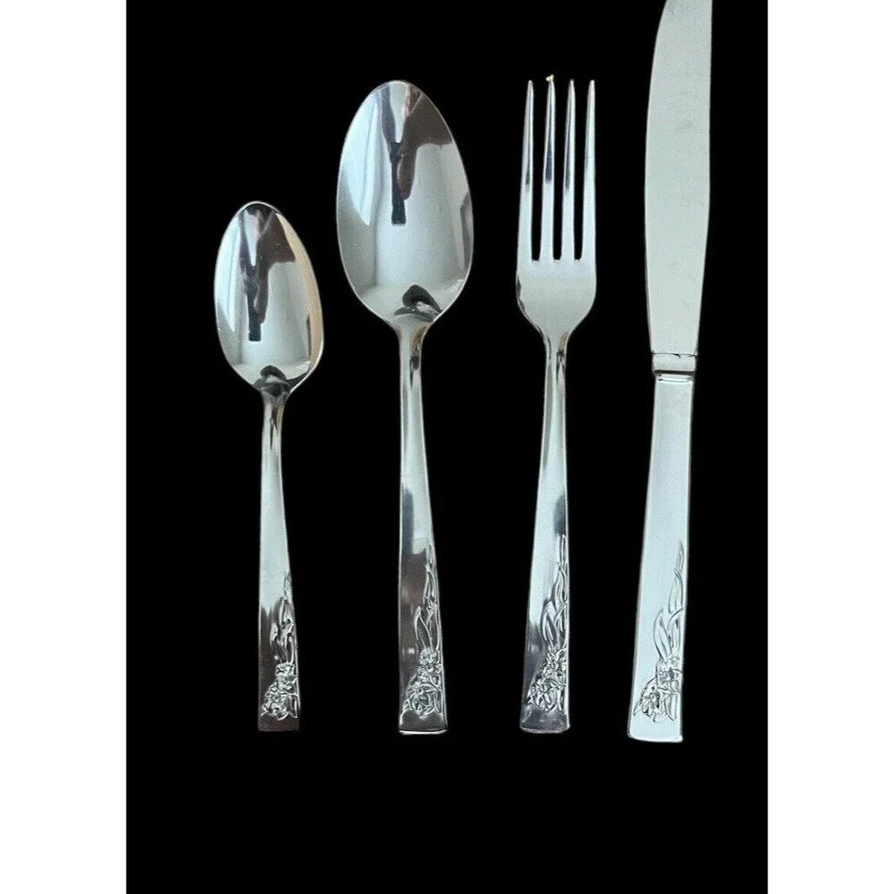 Oneida COBBLESTONE Daffodil Stanhome Stainless Flatware Set 20